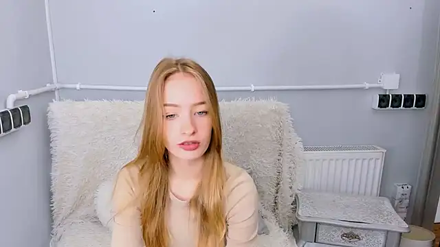 Snapshot of LilaGold chatting on 11/02/25, 03:58 LilaGold online show from 11/02/25, 03:58