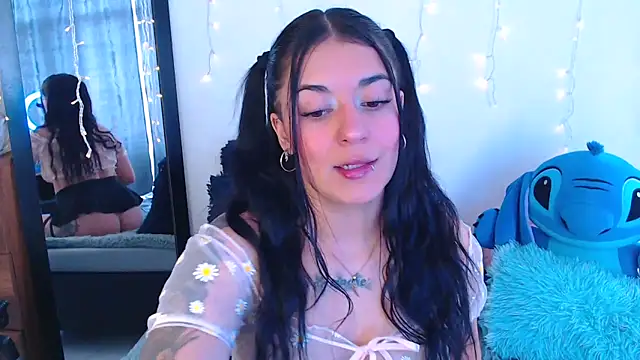 Samanta james19 online show from 11/12/25, 03:45