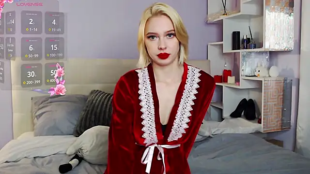 Snapshot of White_Lioness chatting on 12/22/25, 02:14 White Lioness online show from 12/22/25, 02:14