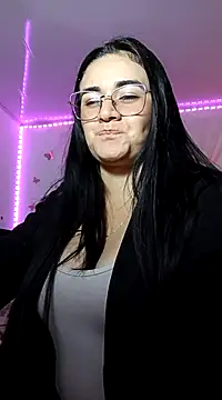 Snapshot of Hanna_Kinsley chatting on 01/06/25, 11:31 Hanna Kinsley online show from 01/06/25, 11:31