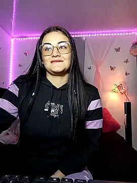 Snapshot of Hanna_Kinsley chatting on 01/19/25, 07:46 Hanna Kinsley online show from 01/19/25, 07:46