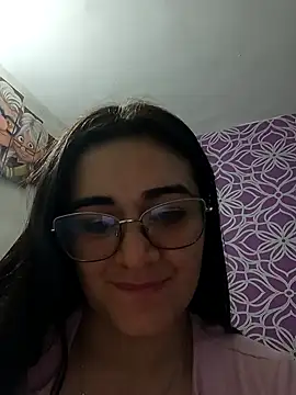 Snapshot of Hanna_Kinsley chatting on 02/06/25, 03:37 Hanna Kinsley online show from 02/06/25, 03:37