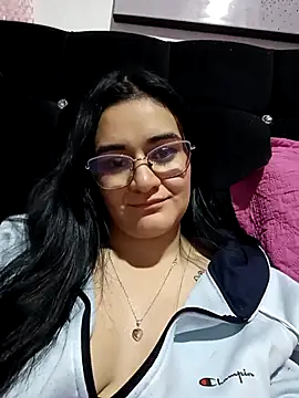 Snapshot of Hanna_Kinsley chatting on 03/02/25, 04:50 Hanna Kinsley online show from 03/02/25, 04:50