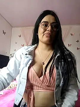 Snapshot of Hanna_Kinsley chatting on 03/13/25, 09:05 Hanna Kinsley online show from 03/13/25, 09:05