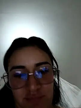 Snapshot of Hanna_Kinsley chatting on 09/16/25, 05:58 Hanna Kinsley online show from 09/16/25, 05:58