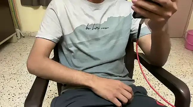 Snapshot of rahul_4u chatting on 02/23/25, 06:45 rahul 4u online show from 02/23/25, 06:45