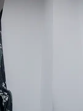 Snapshot of _Prinscarlet_ chatting on 11/22/25, 02:10 Prinscarlet online show from 11/22/25, 02:10