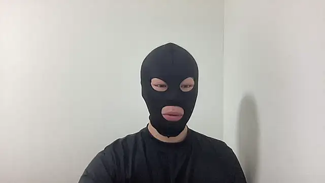 Snapshot of Ash_zzz chatting on 03/23/25, 03:32 Ash zzz online show from 03/23/25, 03:32