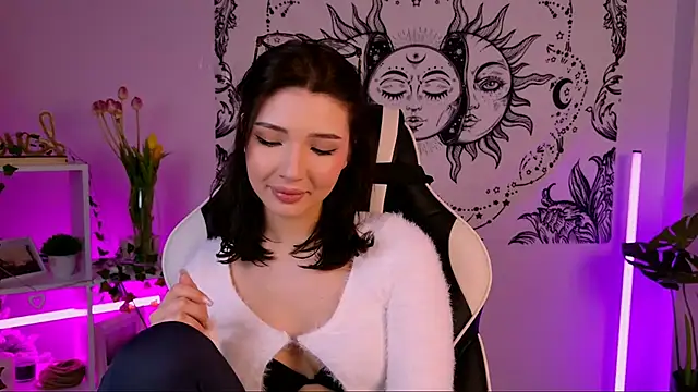 EmmaKeam online show from 03/11/25, 07:58