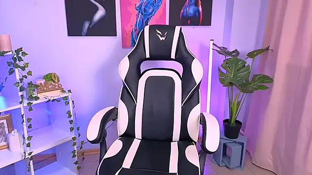 EmmaKeam online show from 10/09/25, 05:49