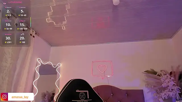 Snapshot of Amara_tay chatting on 04/15/26, 07:58 Amara tay online show from 04/15/26, 07:58