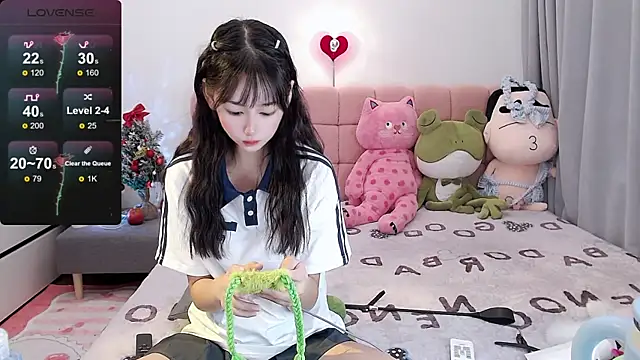 Snapshot of Xiaomi-Angela chatting on 01/20/25, 04:32 Xiaomi-Angela online show from 01/20/25, 04:32