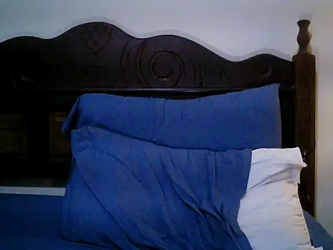 Snapshot of B3ard1991 chatting on 04/20/26, 02:03 B3ard1991 online show from 04/20/26, 02:03