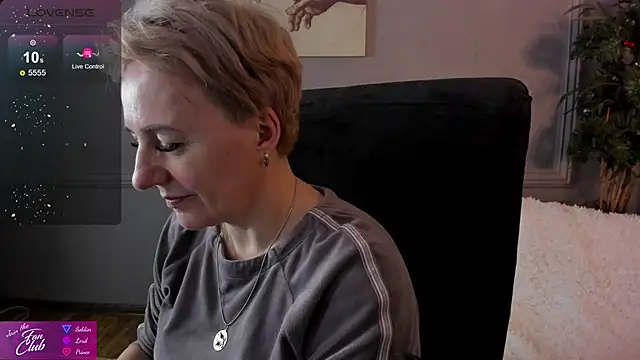 Nika Smit online show from 12/15/24, 11:12