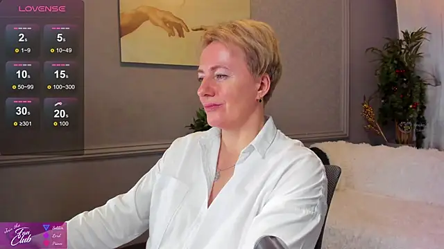 Nika Smit online show from 01/11/25, 02:47