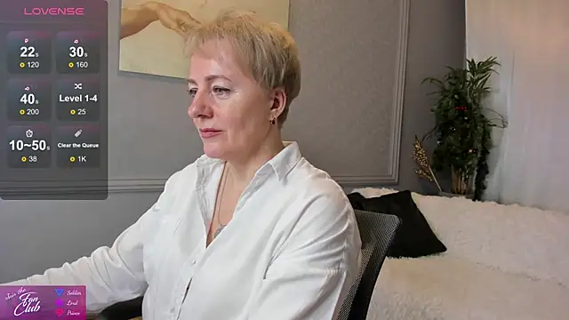 Nika Smit online show from 01/12/25, 05:45