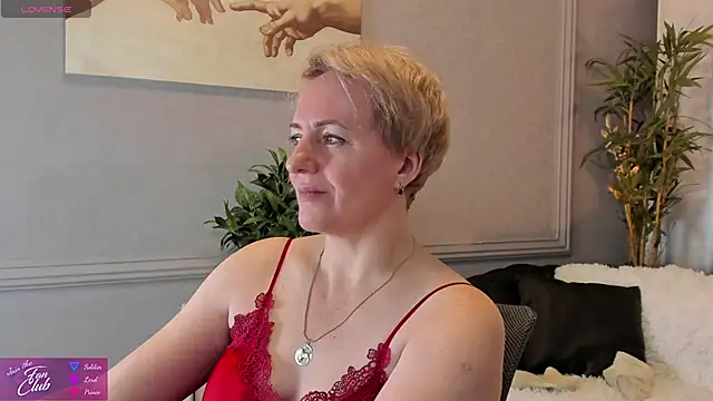 Nika Smit online show from 02/08/25, 02:27