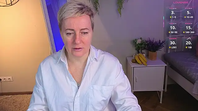 Snapshot of Nika_Smit chatting on 03/21/26, 05:34 Nika Smit online show from 03/21/26, 05:34