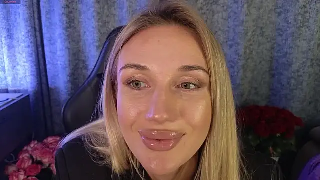 Megan Kira online show from 03/09/26, 04:33