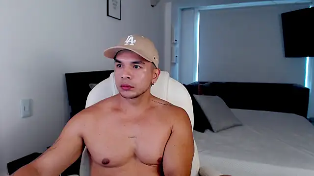 estebandelouis online show from 01/28/25, 12:22