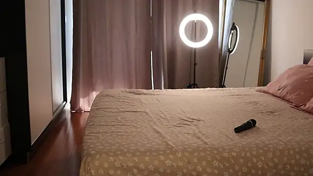 Snapshot of IvyKaelani chatting on 03/18/26, 08:39 IvyKaelani online show from 03/18/26, 08:39