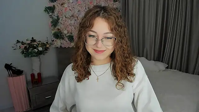 SereneFlame online show from 09/25/25, 04:00