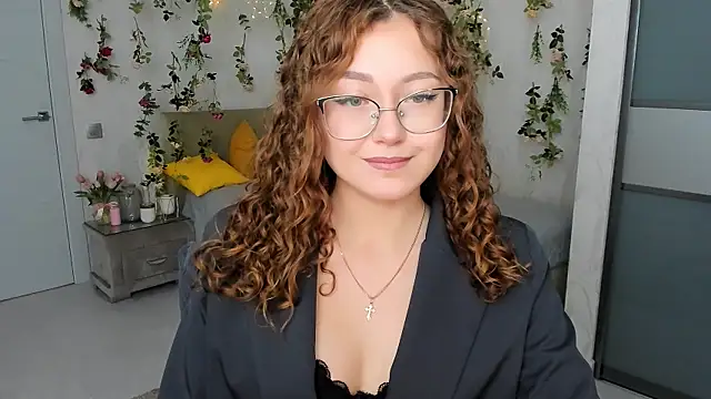 SereneFlame online show from 10/19/25, 04:07