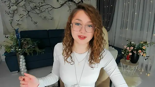 Snapshot of SereneFlame chatting on 03/07/26, 04:04 SereneFlame online show from 03/07/26, 04:04