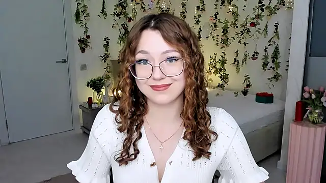 Snapshot of SereneFlame chatting on 04/03/26, 04:05 SereneFlame online show from 04/03/26, 04:05