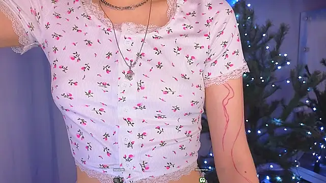 AlisiaSpinnet  online show from 01/04/25, 12:59