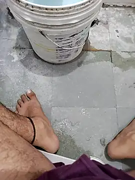 Snapshot of Varun1799 chatting on 03/17/25, 06:29 Varun1799 online show from 03/17/25, 06:29