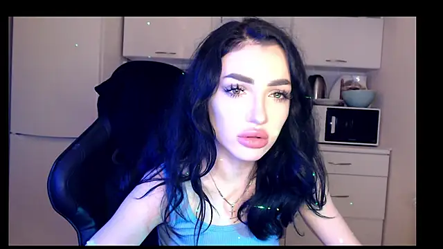 Snapshot of NancyLovee_ chatting on 12/09/24, 10:20 NancyLovee online show from 12/09/24, 10:20