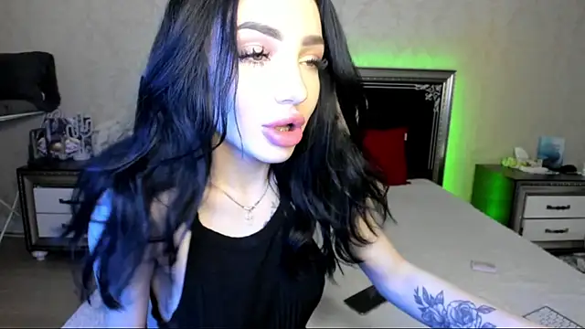 Snapshot of NancyLovee_ chatting on 02/24/25, 03:53 NancyLovee online show from 02/24/25, 03:53