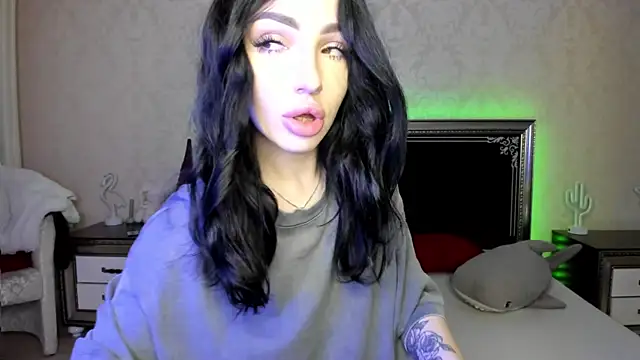 Snapshot of NancyLovee_ chatting on 03/15/25, 06:10 NancyLovee online show from 03/15/25, 06:10