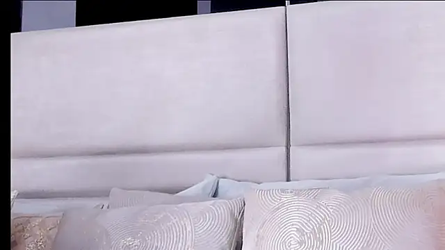 LexyRobert online show from 03/18/25, 03:53