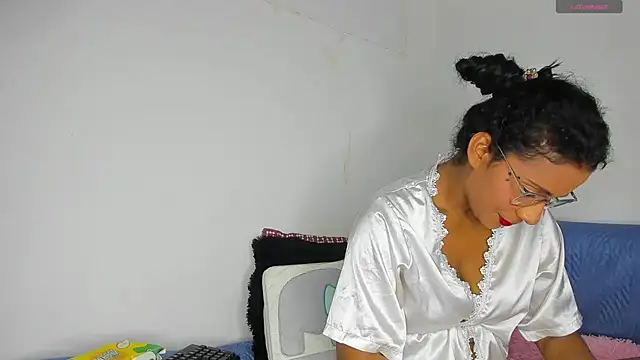 Nenita Hot  online show from 03/20/25, 10:40