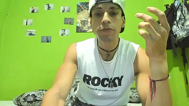 Snapshot of MikeRose94 chatting on 06/07/26, 05:49 MikeRose94 online show from 06/07/26, 05:49