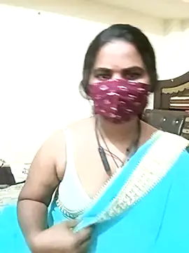 Snapshot of anitha906 chatting on 12/20/24, 07:07 anitha906 online show from 12/20/24, 07:07