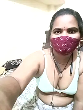 Snapshot of anitha906 chatting on 12/20/24, 10:11 anitha906 online show from 12/20/24, 10:11