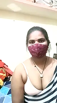 Snapshot of anitha906 chatting on 12/26/24, 04:14 anitha906 online show from 12/26/24, 04:14