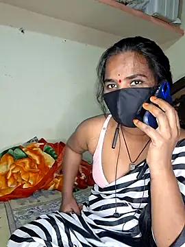 Snapshot of anitha906 chatting on 01/23/25, 04:04 anitha906 online show from 01/23/25, 04:04