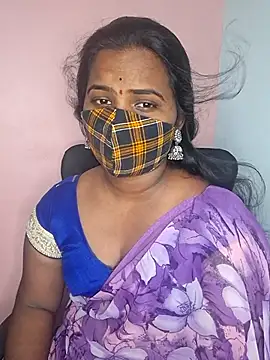 Snapshot of anitha906 chatting on 10/22/25, 04:51 anitha906 online show from 10/22/25, 04:51