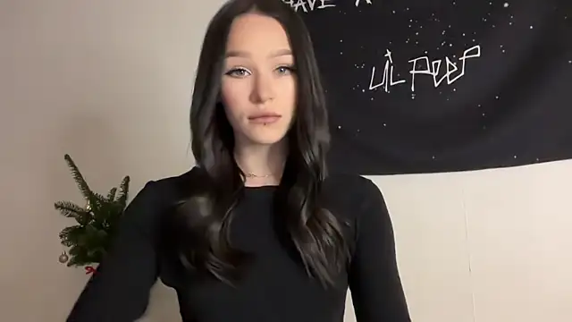 ur molly online show from 12/19/25, 01:23