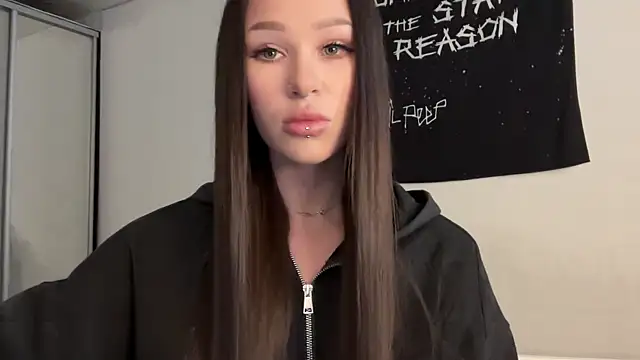 ur molly online show from 02/28/26, 05:08