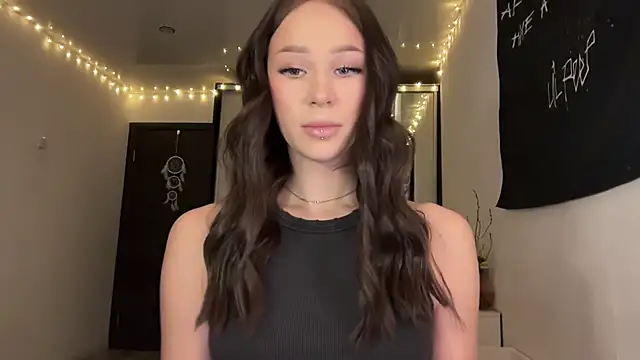 Snapshot of ur_molly chatting on 03/30/26, 12:06 ur molly online show from 03/30/26, 12:06