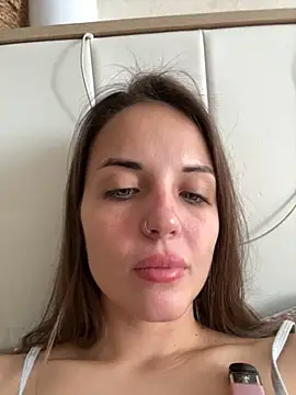 Snapshot of AmiLavs chatting on 09/16/25, 05:52 AmiLavs online show from 09/16/25, 05:52