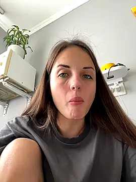 Snapshot of AmiLavs chatting on 10/21/25, 07:09 AmiLavs online show from 10/21/25, 07:09