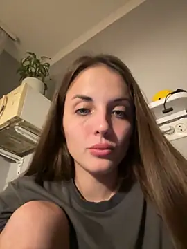 Snapshot of AmiLavs chatting on 10/21/25, 07:36 AmiLavs online show from 10/21/25, 07:36