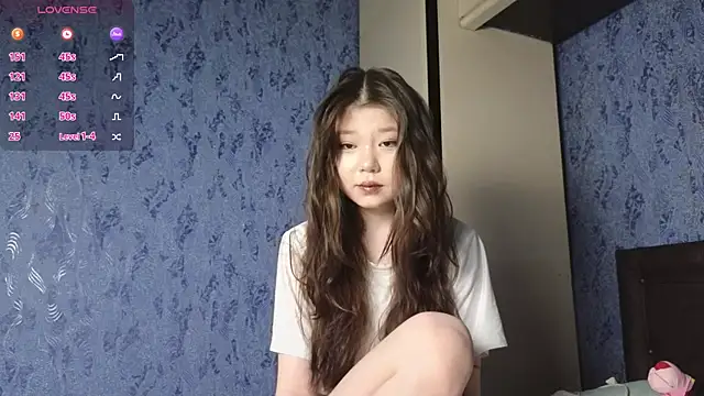 Snapshot of hoshina_sayeri chatting on 05/29/26, 12:25 hoshina sayeri online show from 05/29/26, 12:25