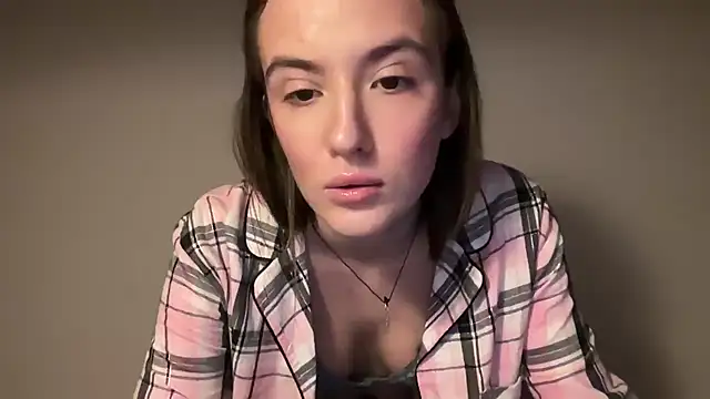 Snapshot of EmilyWi_ chatting on 02/09/26, 07:51 EmilyWi online show from 02/09/26, 07:51